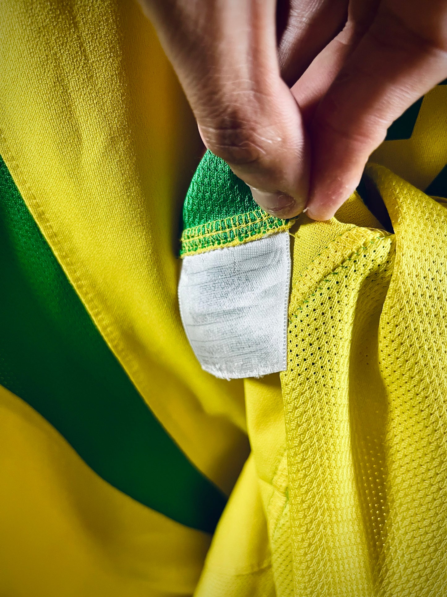 Brazil 2002-04 Home Shirt CAFU #2