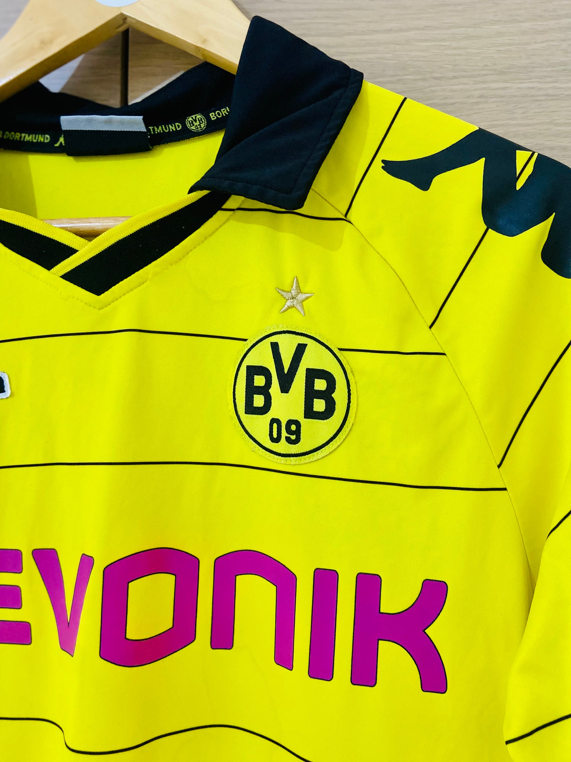 Borussia Dortmund Home Camiseta de Fútbol 2010 - 2011. Sponsored by Evonik Borussia Dortmund Home Camiseta de Fútbol 2010 - 2011. Sponsored by Evonik