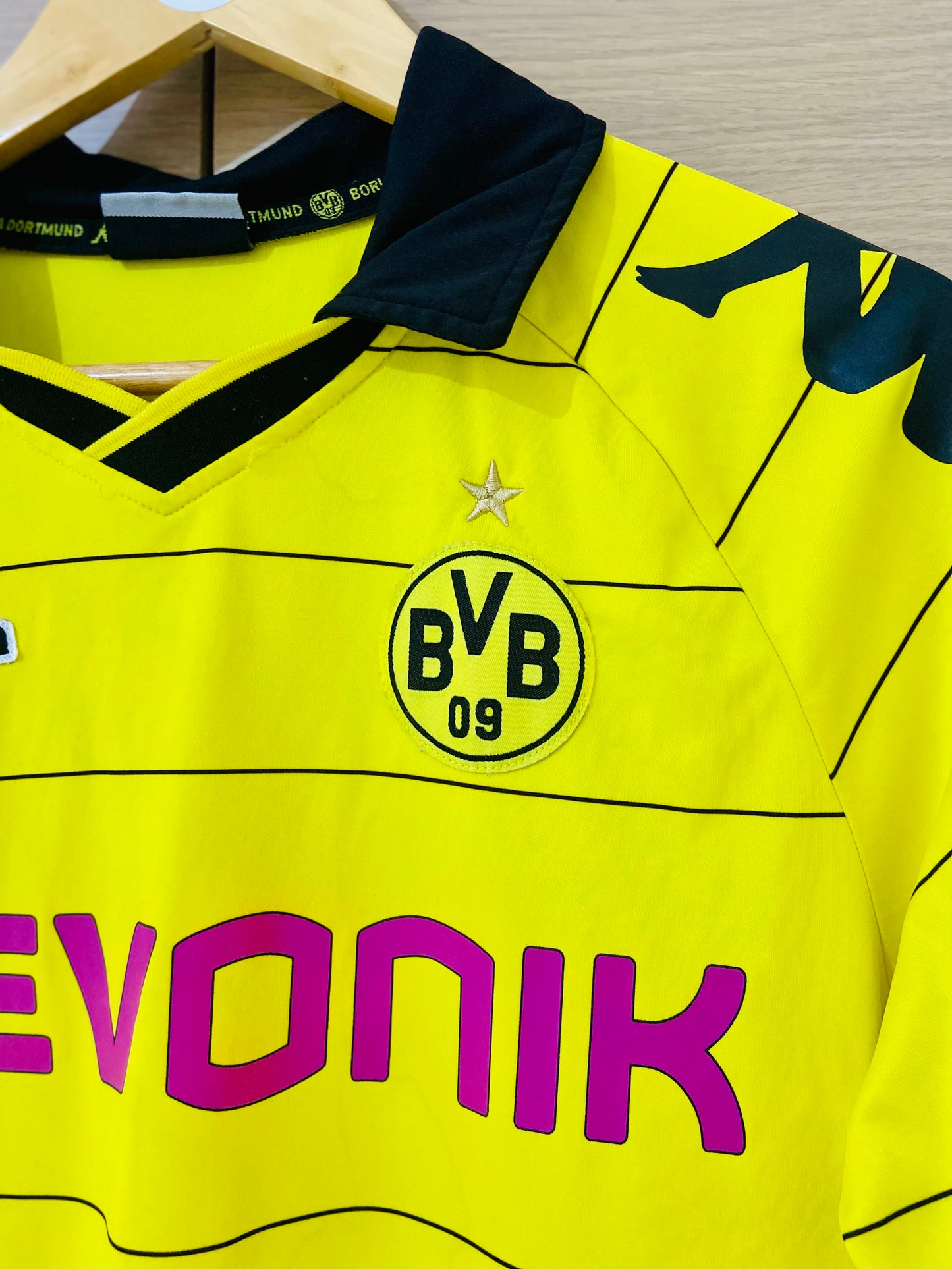 Borussia Dortmund 2010-11 Home Shirt Lewandowski #7