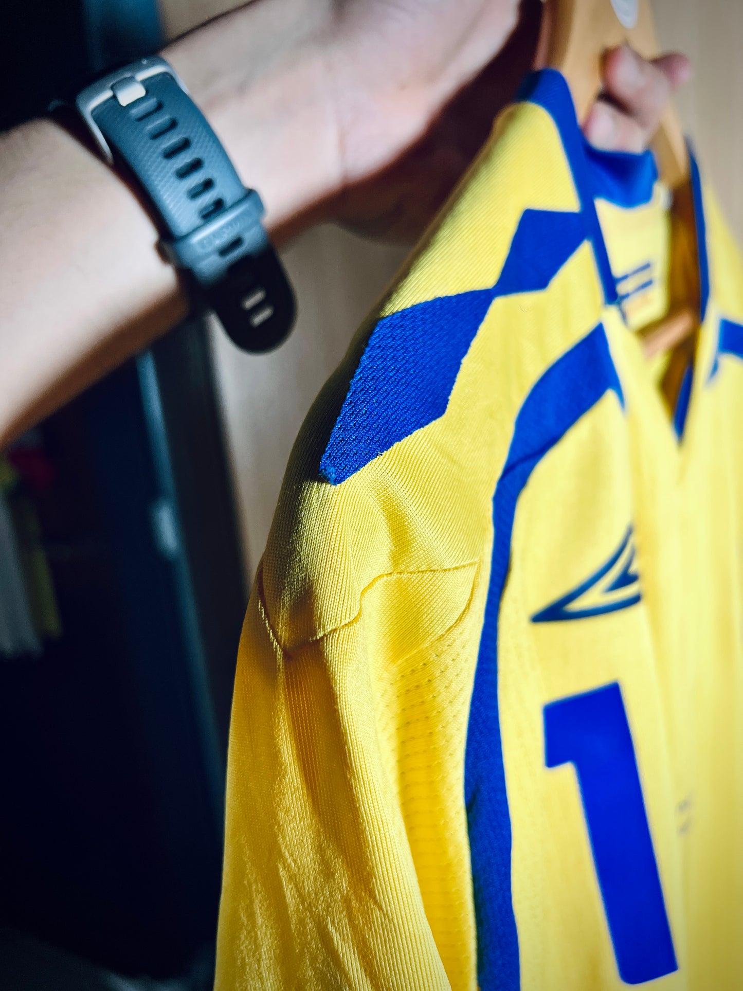 Sweden 2008 Euro home Shirt LARSSON #17