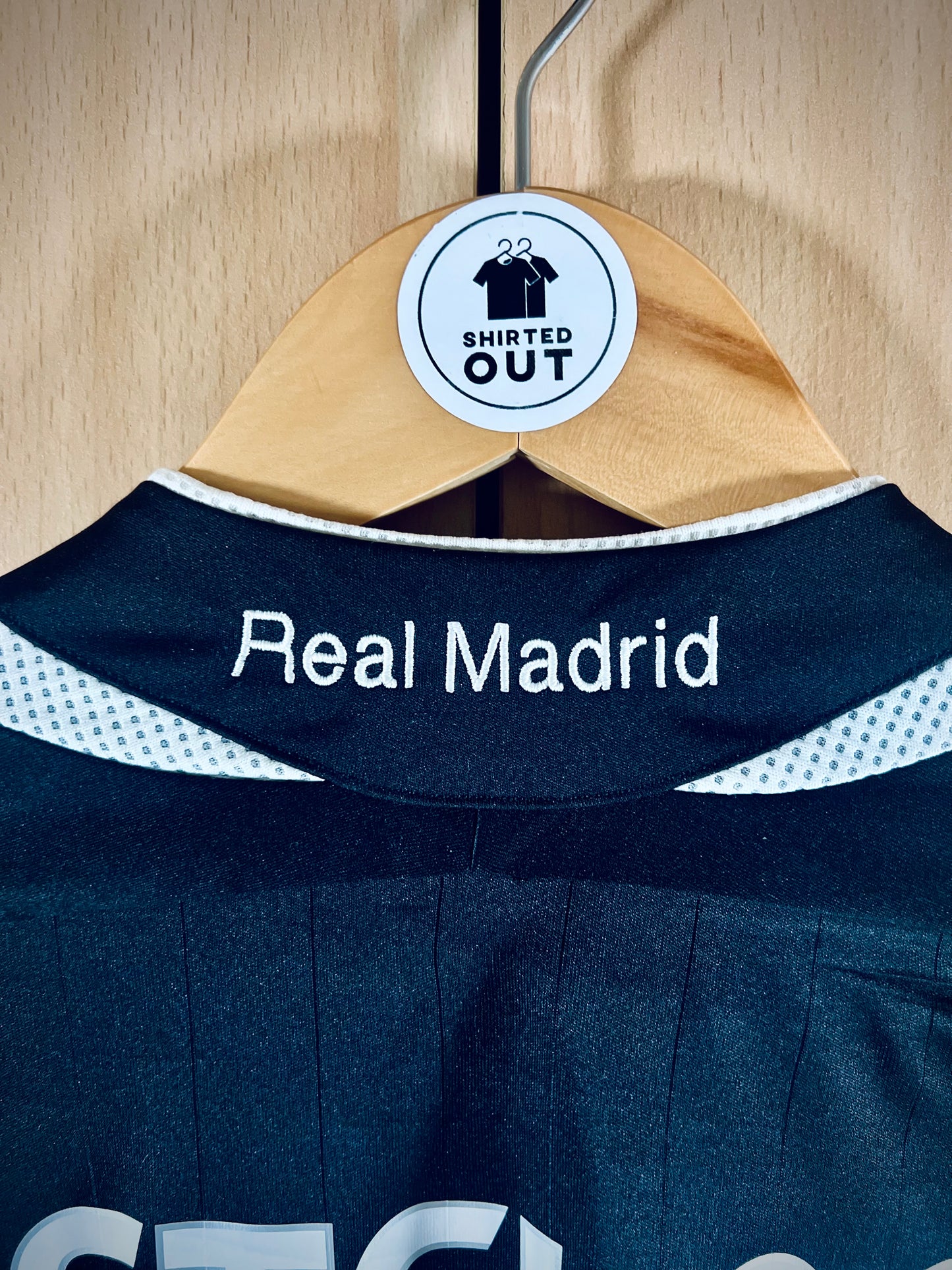 Real Madrid 2006-07 Away Shirt VAN NISTELROOY #17