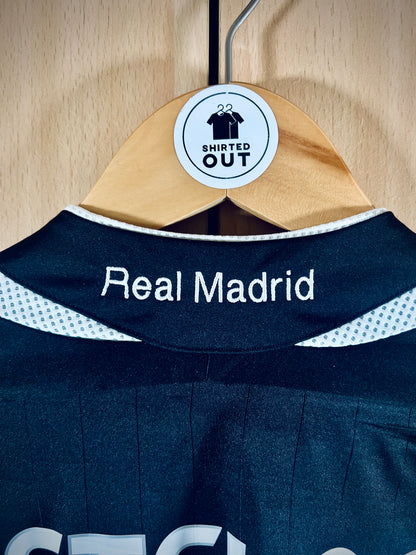 Real Madrid 2006-07 Away Shirt VAN NISTELROOY #17