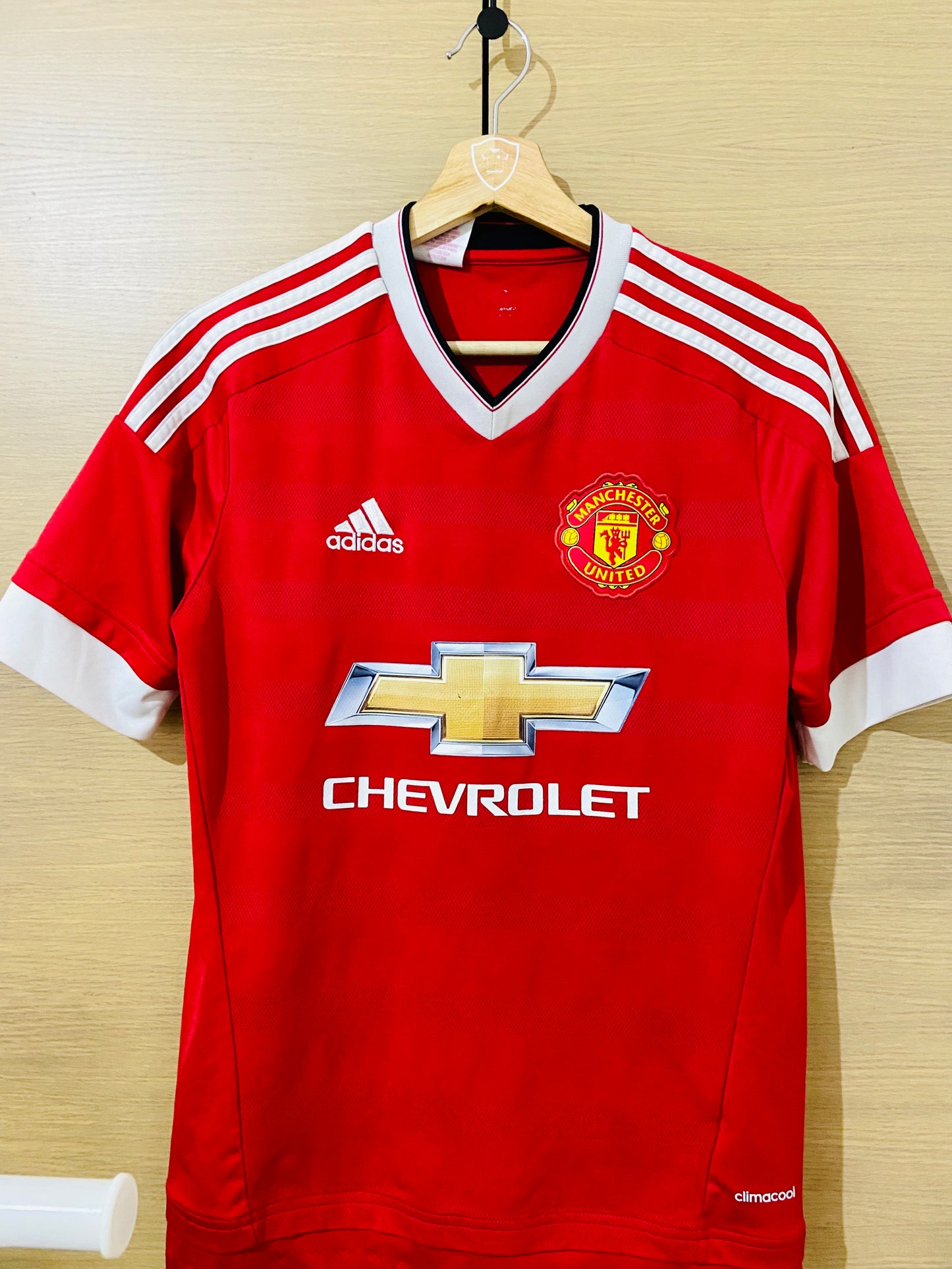 Manchester United 2016-17 Home shirt