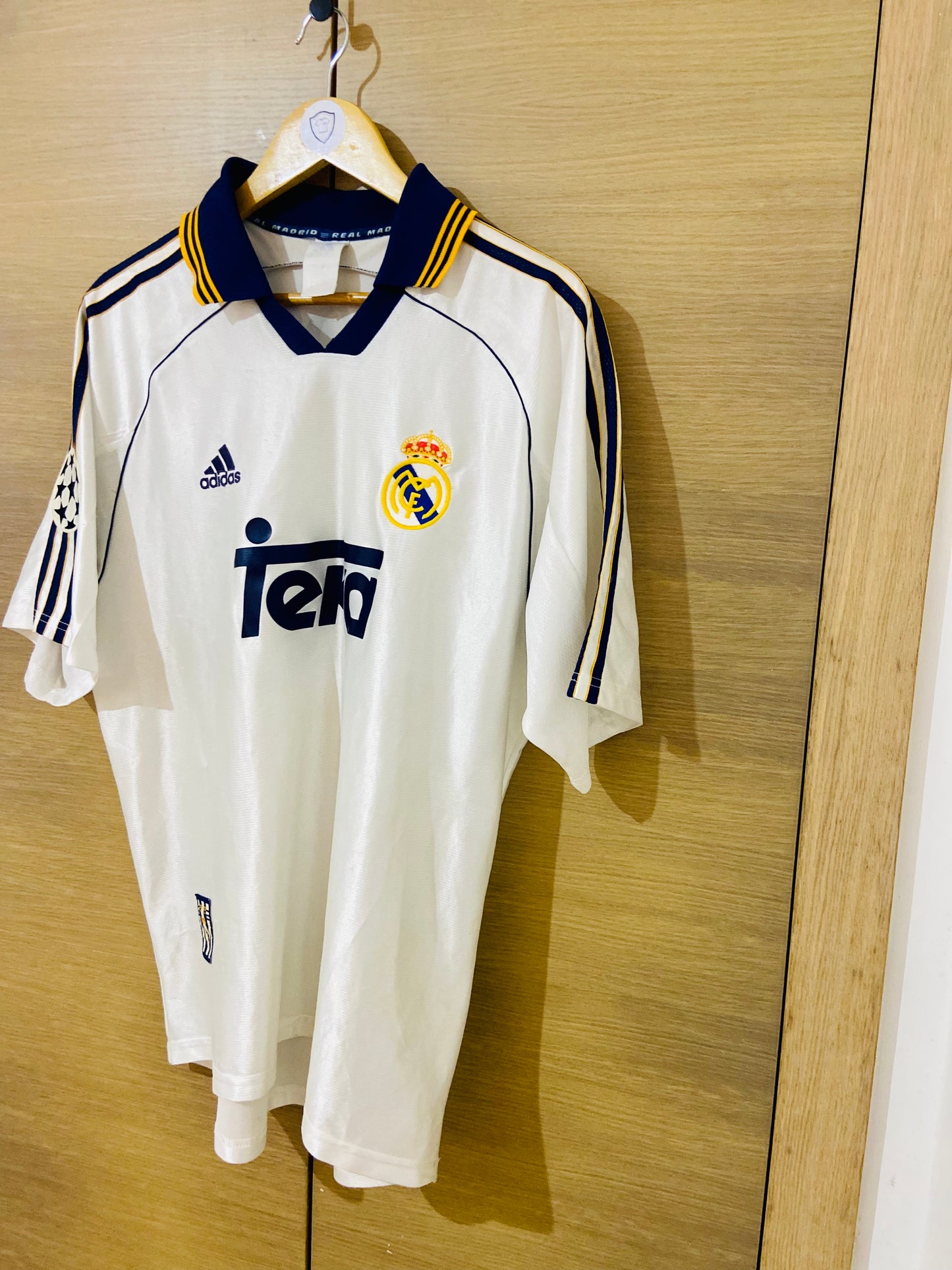 Real Madrid 1999-00 Home Champions League Shirt Etoo #16