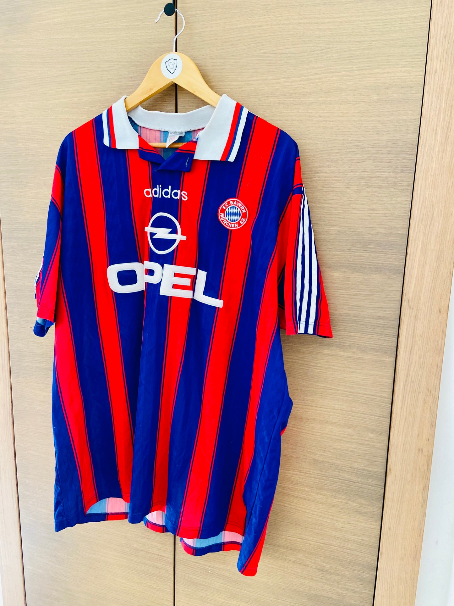 Bayern 1995-96 Home Shirt