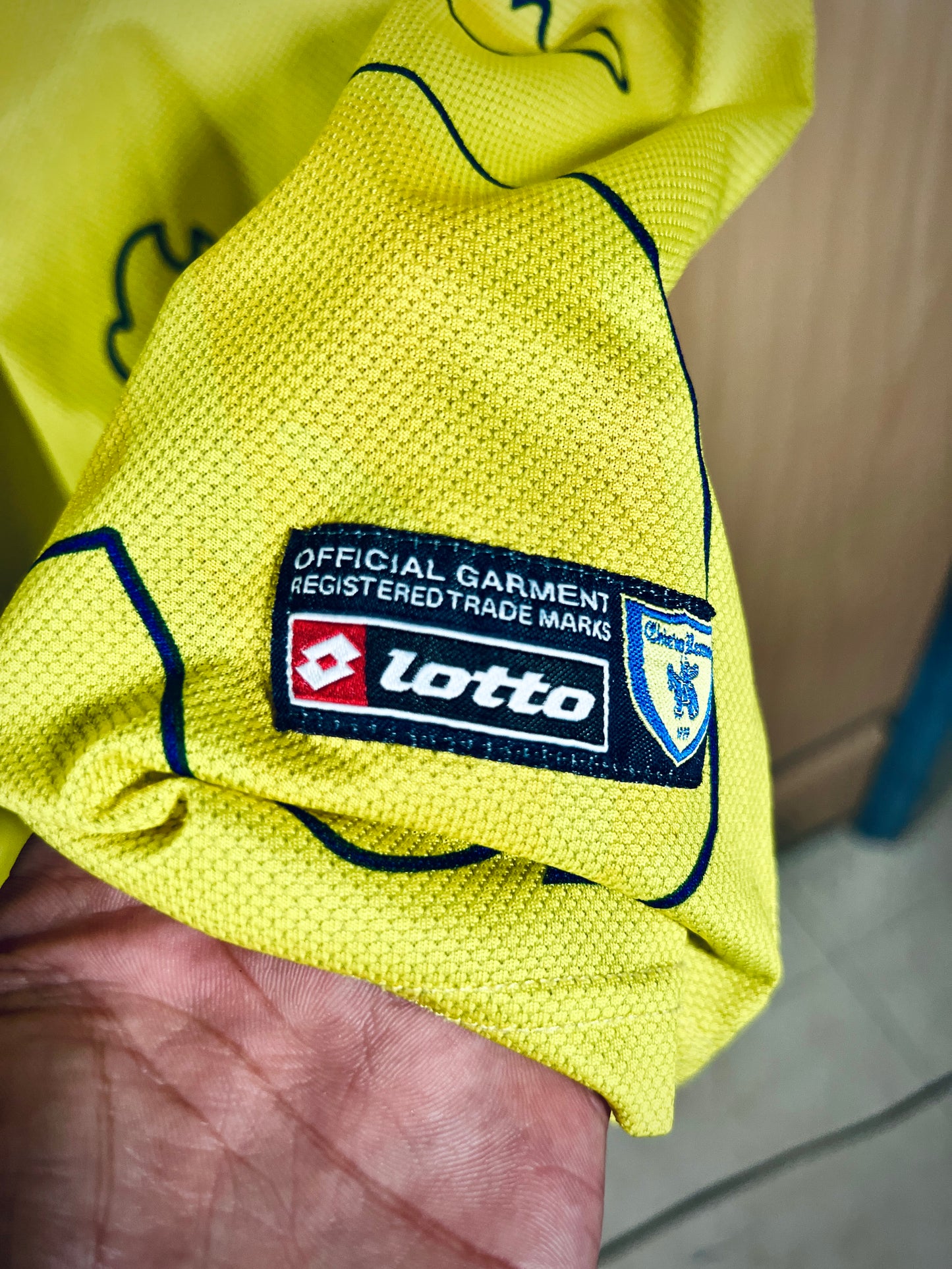Chievo Verona 2003-04 Home Calcio Shirt PERROTTA #20