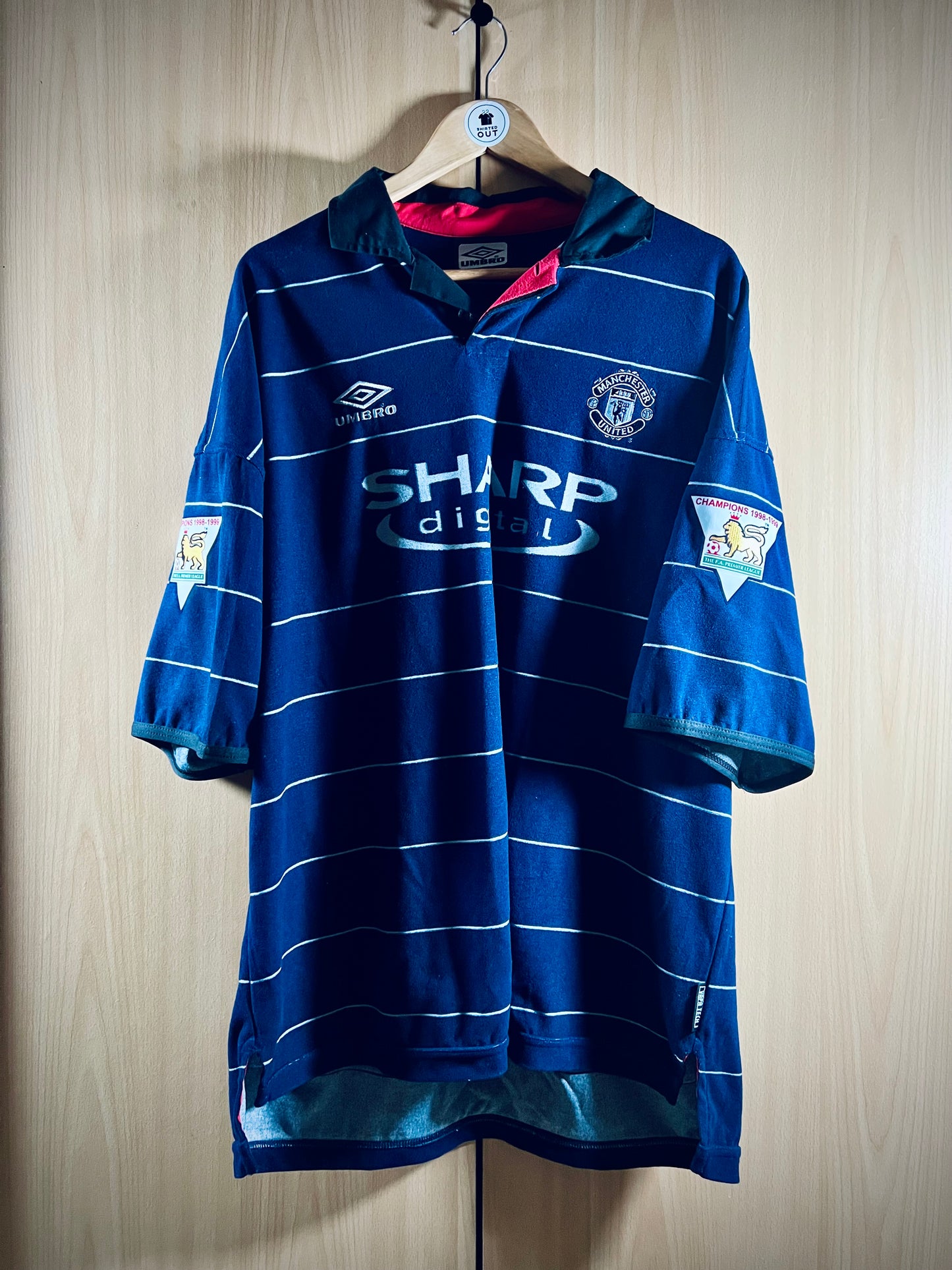 Manchester United 1999-00 Away PL Shirt KEANE #16