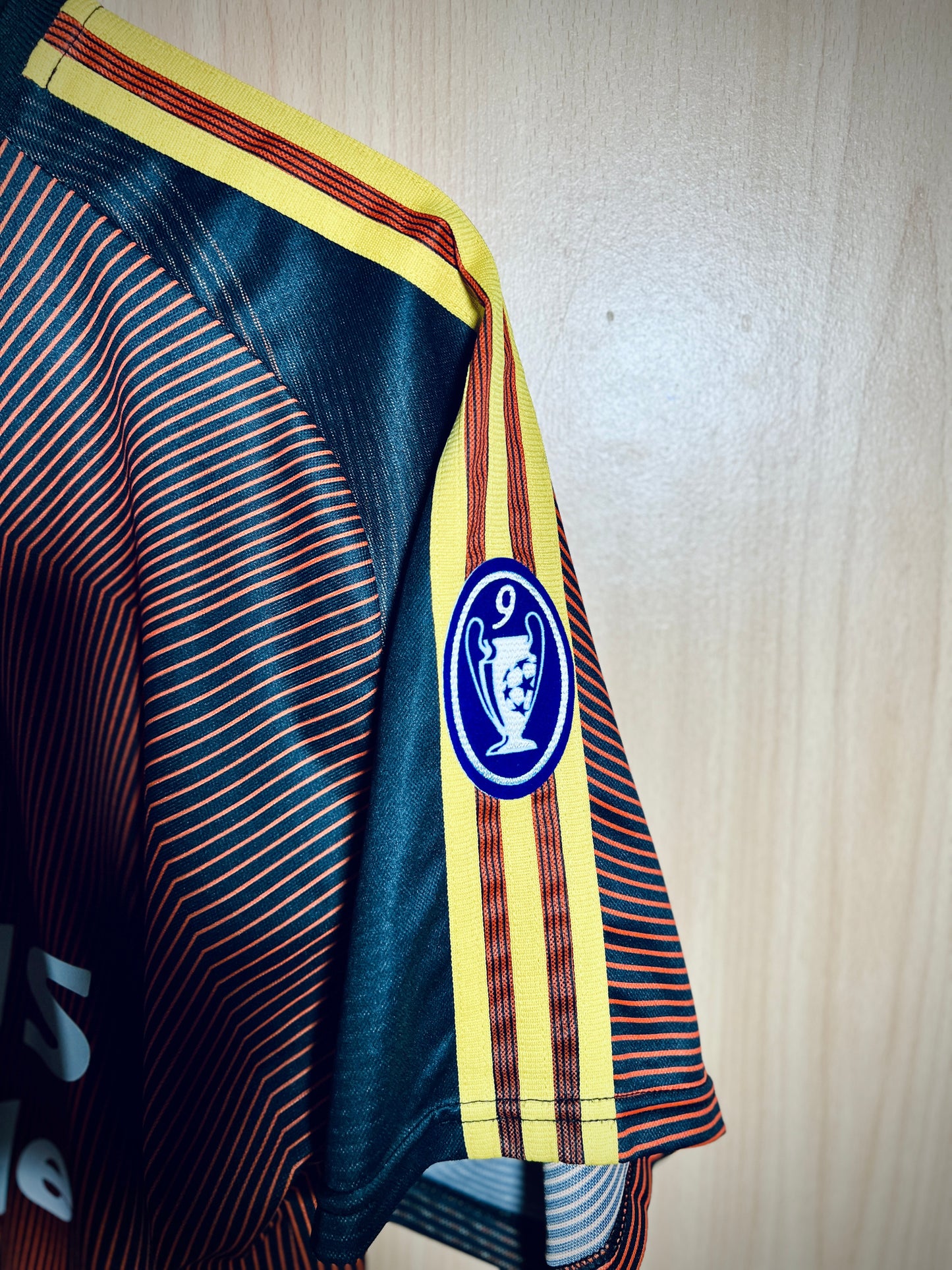 Real Madrid 2003-04 GK Shirt CASILLAS #1