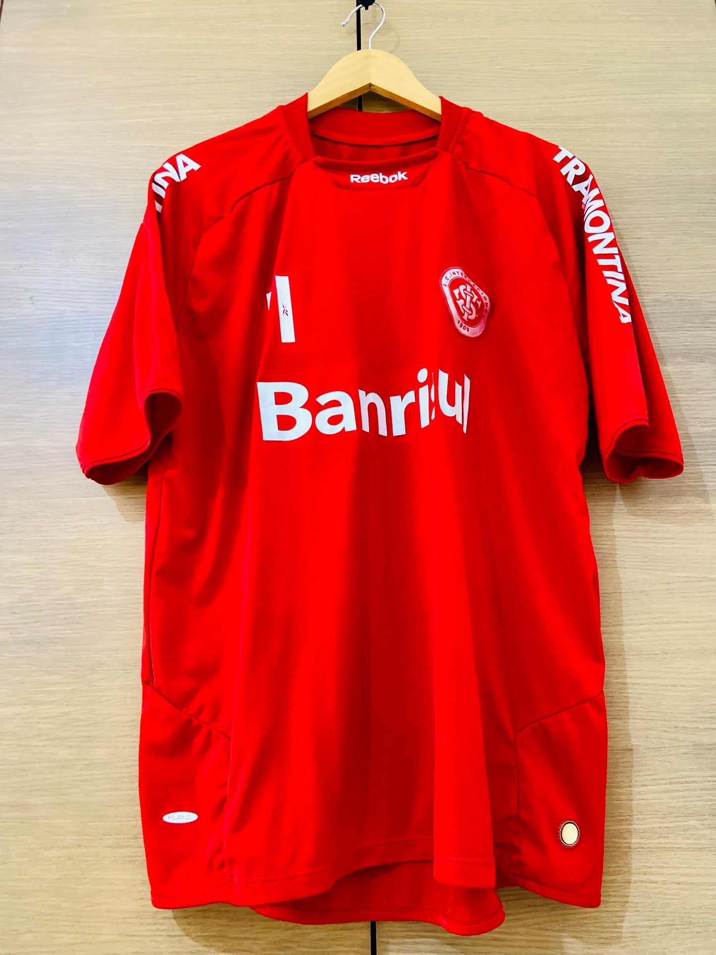 Sport Club Internacional 2009-10 Issued Home Centenary Shirt