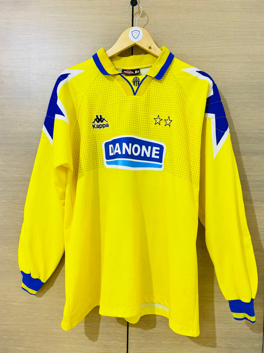 Juventus 1994-95 GK Away Shirt