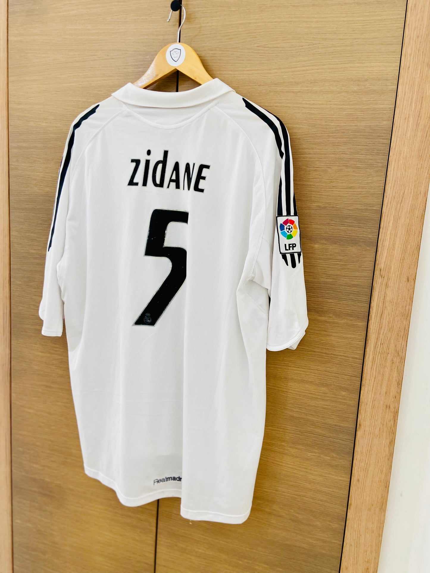 Real Madrid 2005-06 Home Shirt Zidane #5