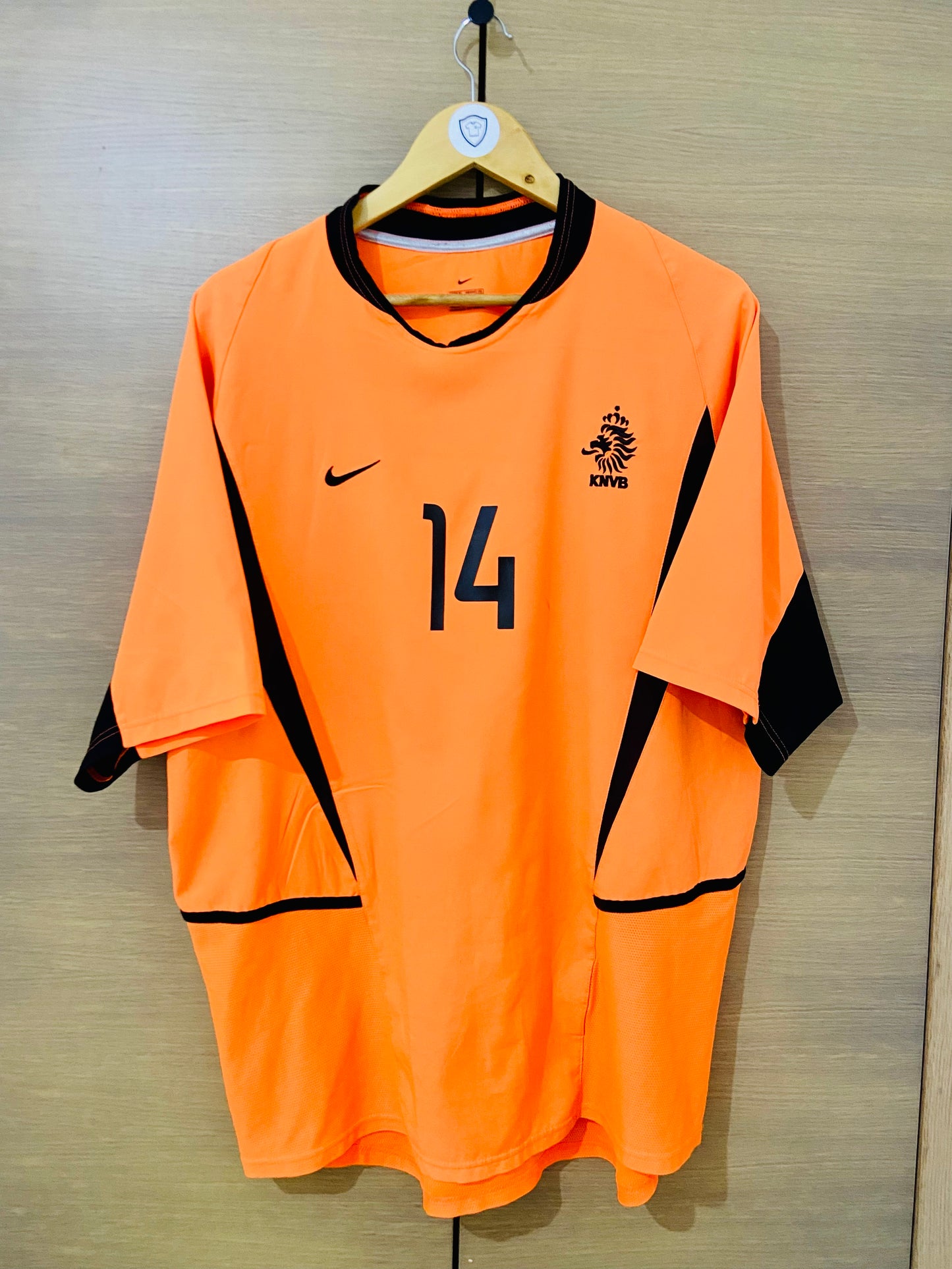 Netherlands 2002 Home Robben #14