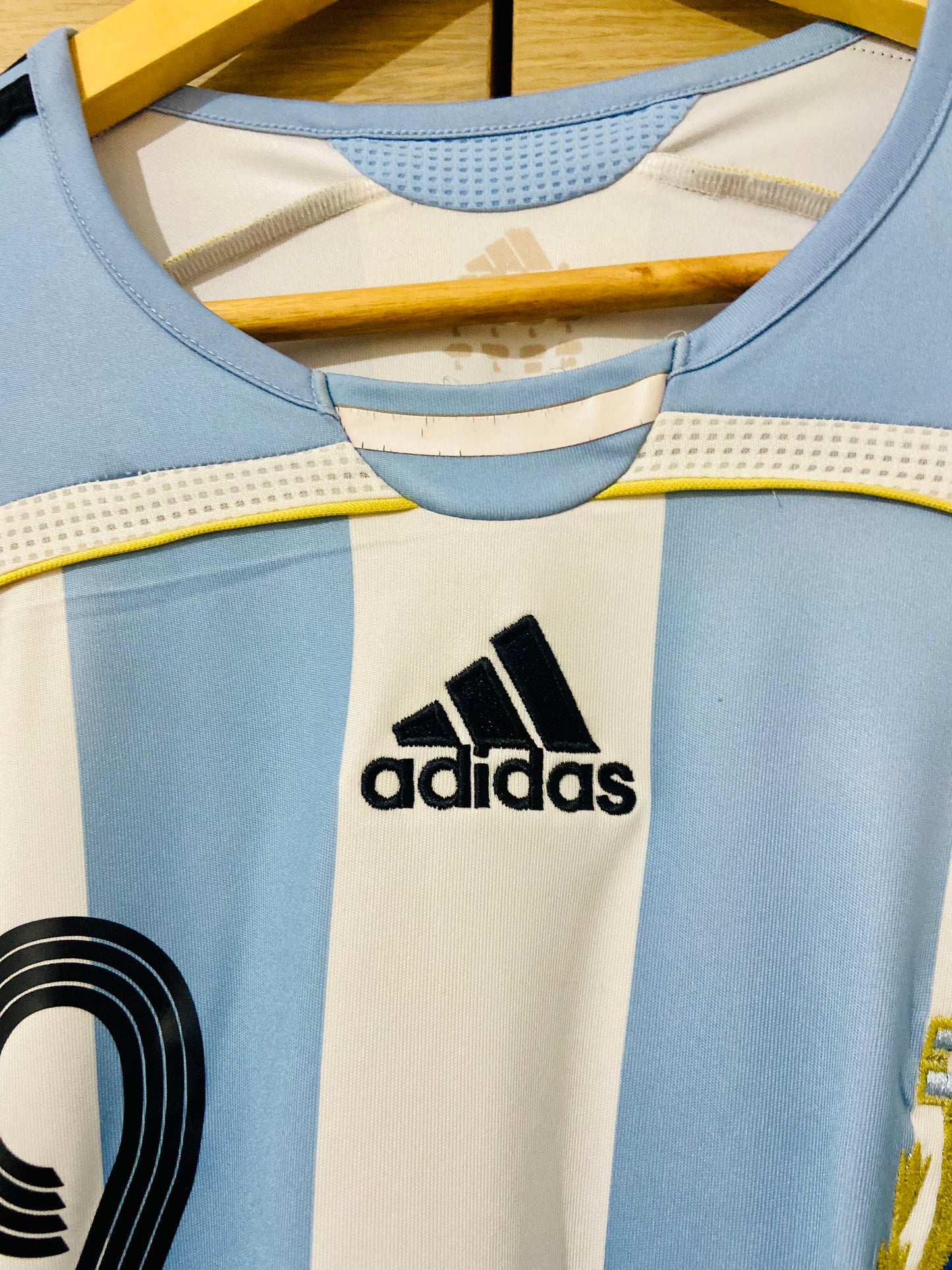 Argentina 2006 Home Shirt Messi #19