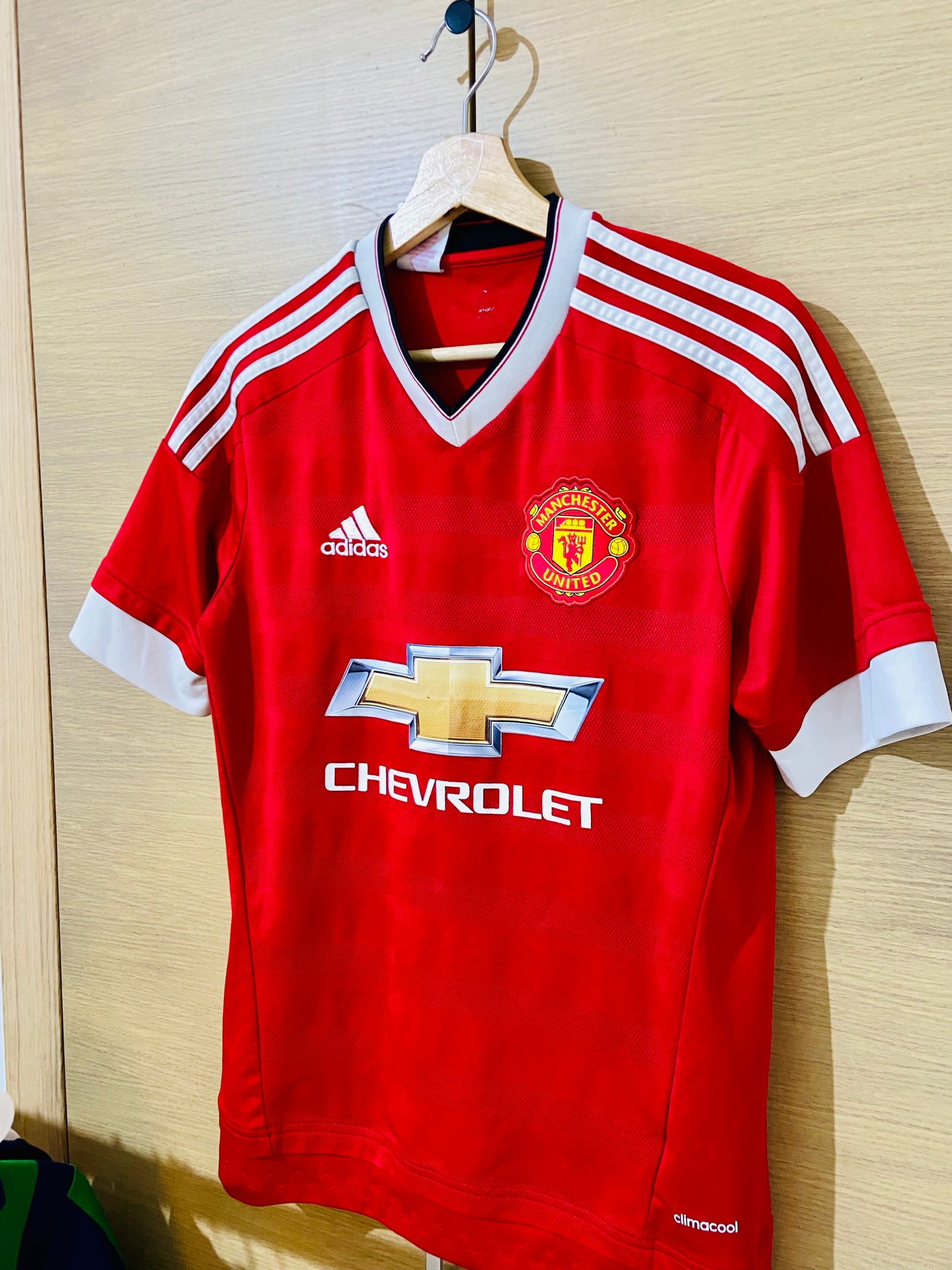 Manchester United 2016-17 Home shirt