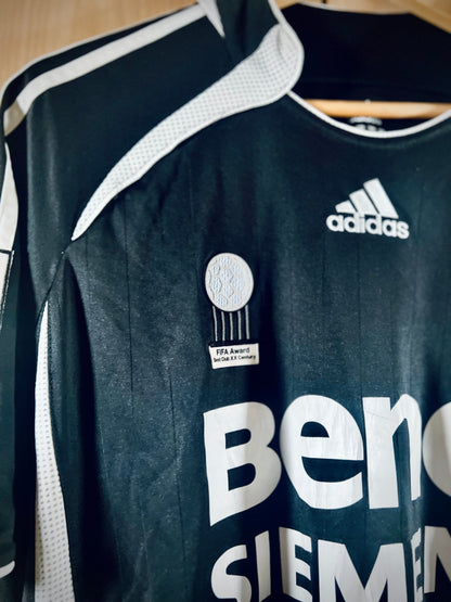 Real Madrid 2006-07 Away Shirt VAN NISTELROOY #17