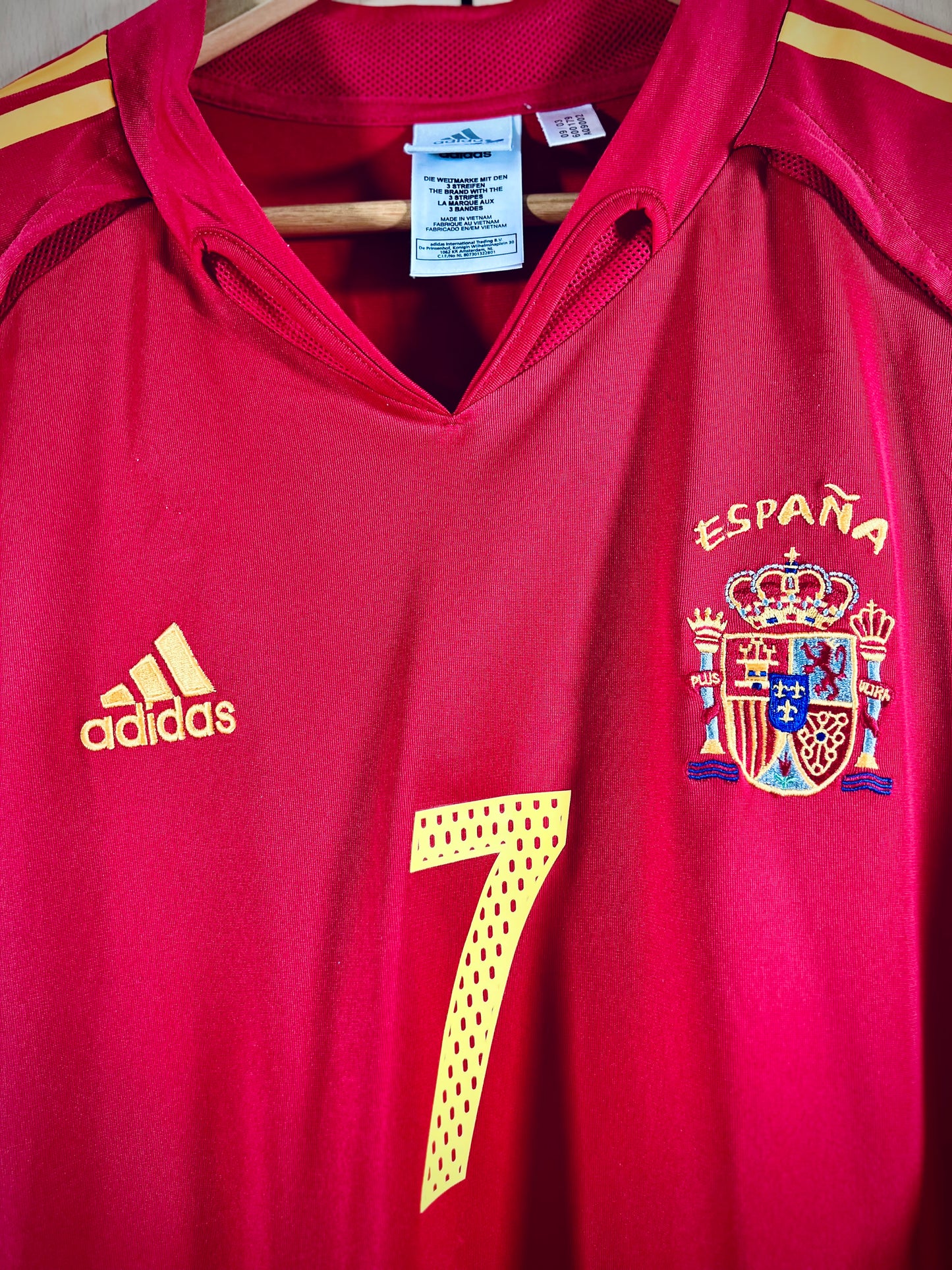 Spain 2004 Home Euro Shirt RAUL #7