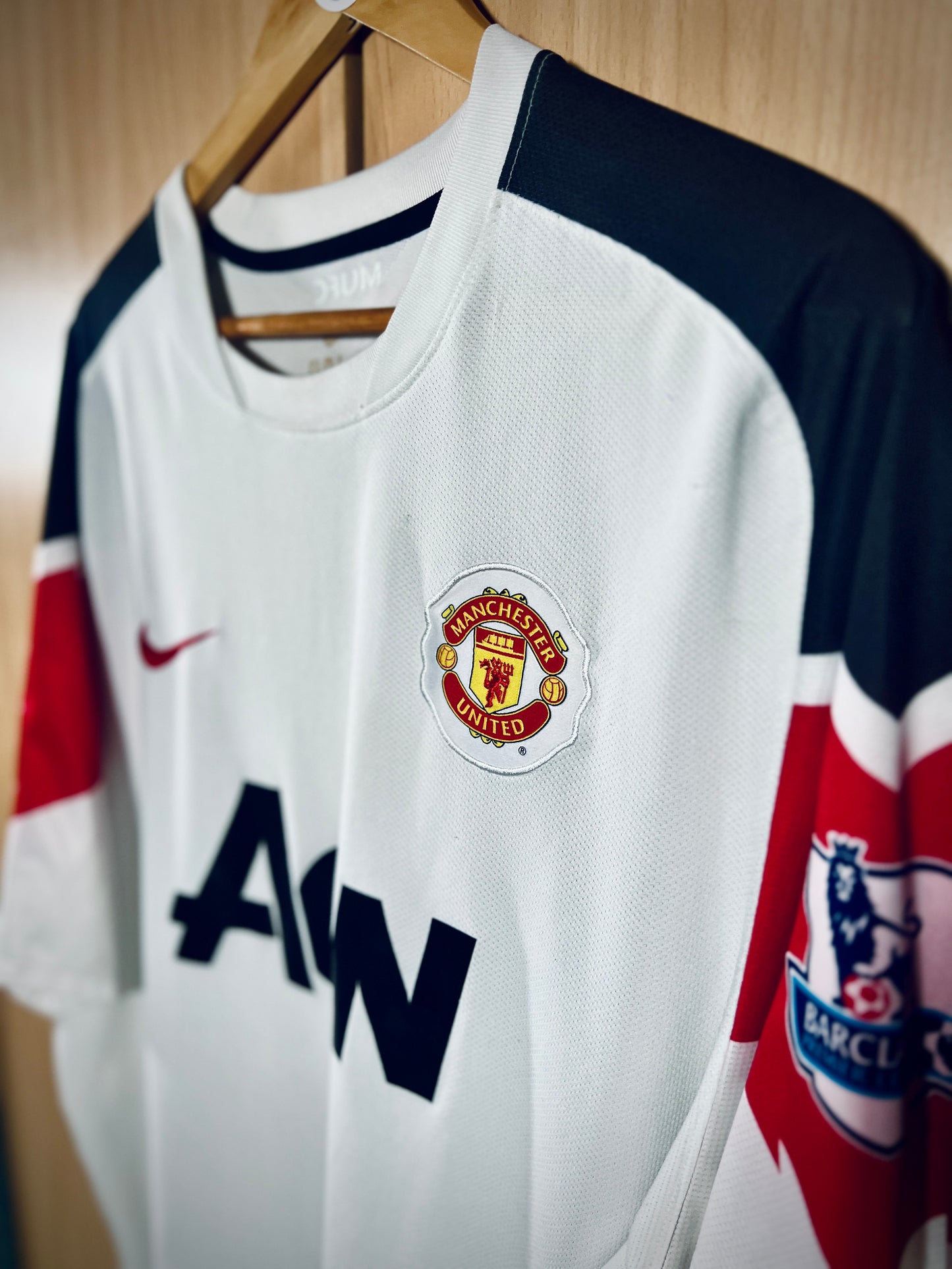 Manchester United 2010-11 Away PL Shirt VIDIC #15