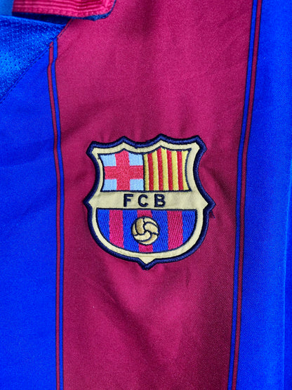 Barcelona 2003-04 Home Shirt Ronaldinho #10