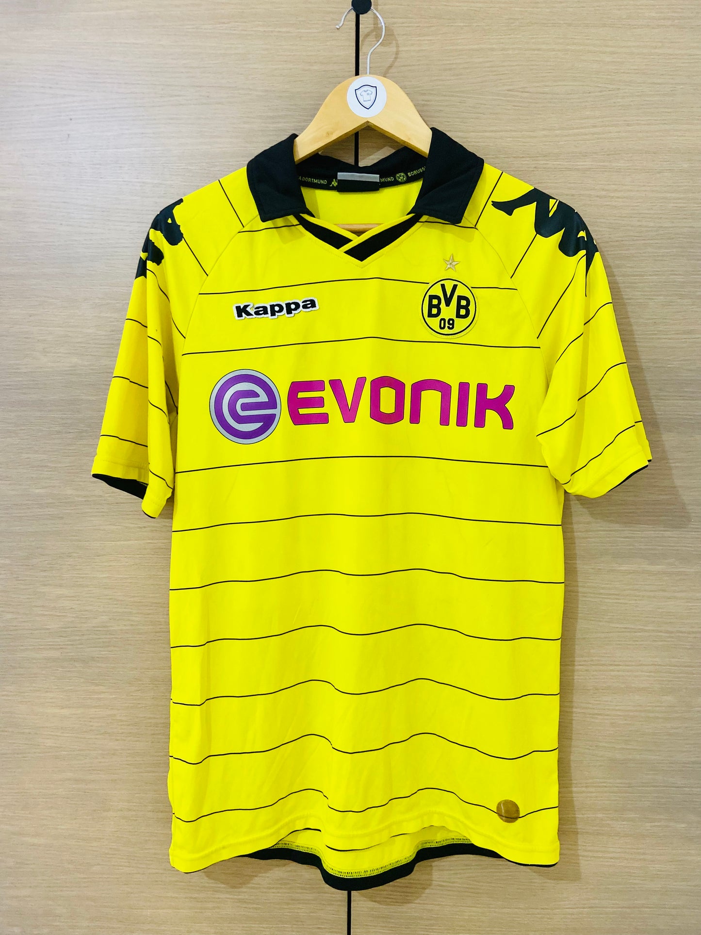 Borussia Dortmund 2010-11 Home Shirt Lewandowski #7