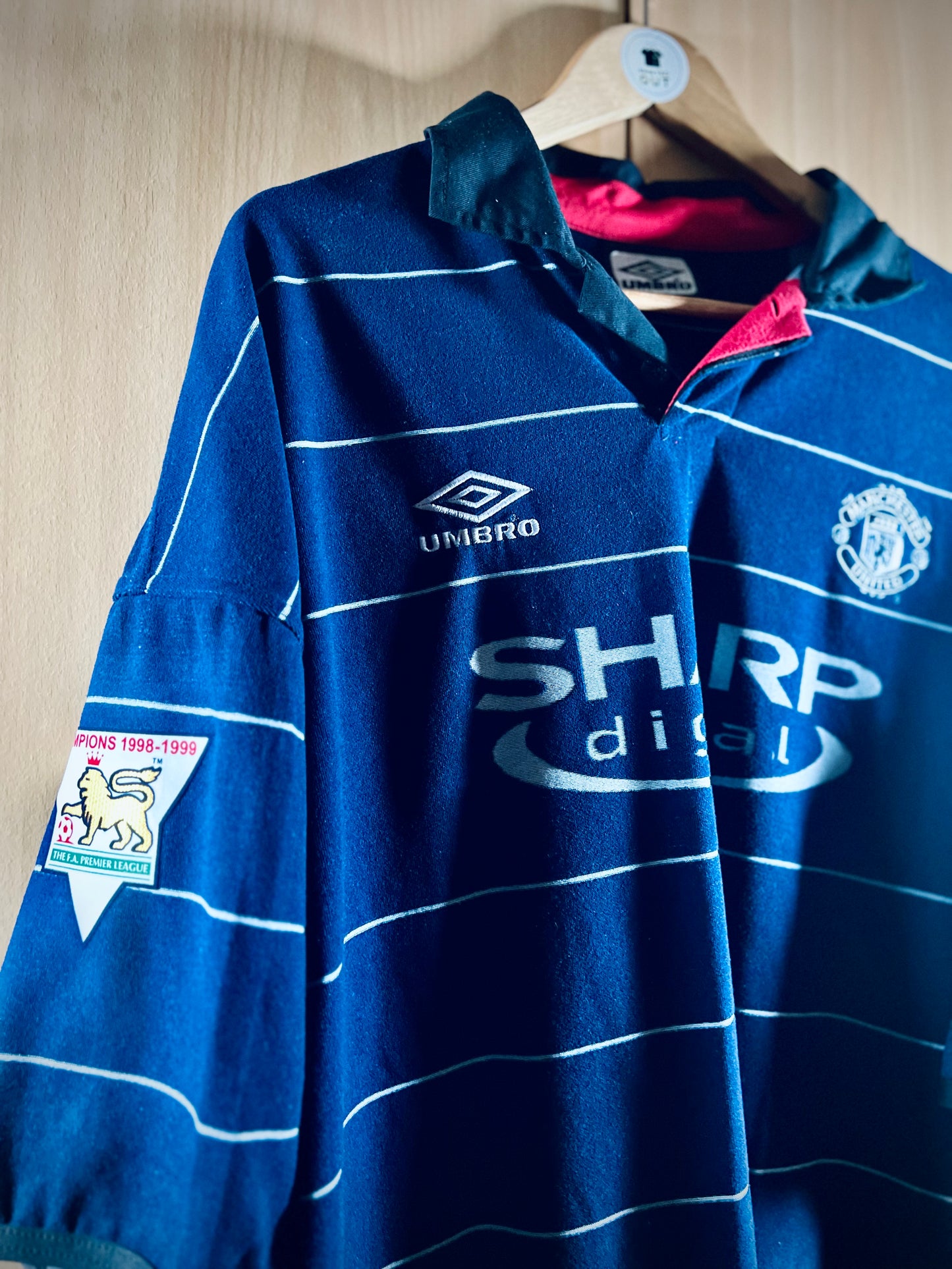 Manchester United 1999-00 Away PL Shirt KEANE #16