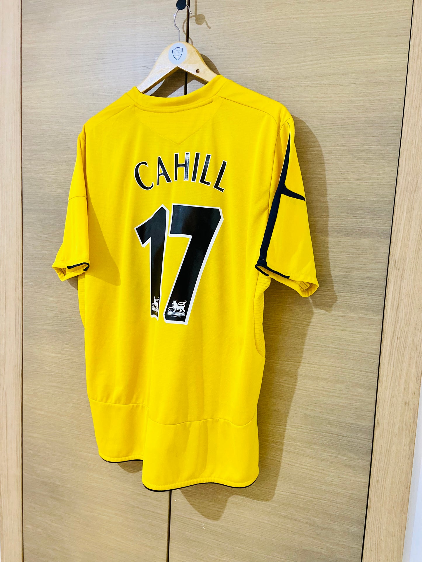 Everton 2005-06 Third Shirt Cahill #17