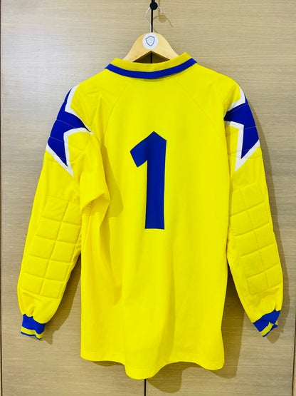 Juventus 1994-95 GK Away Shirt