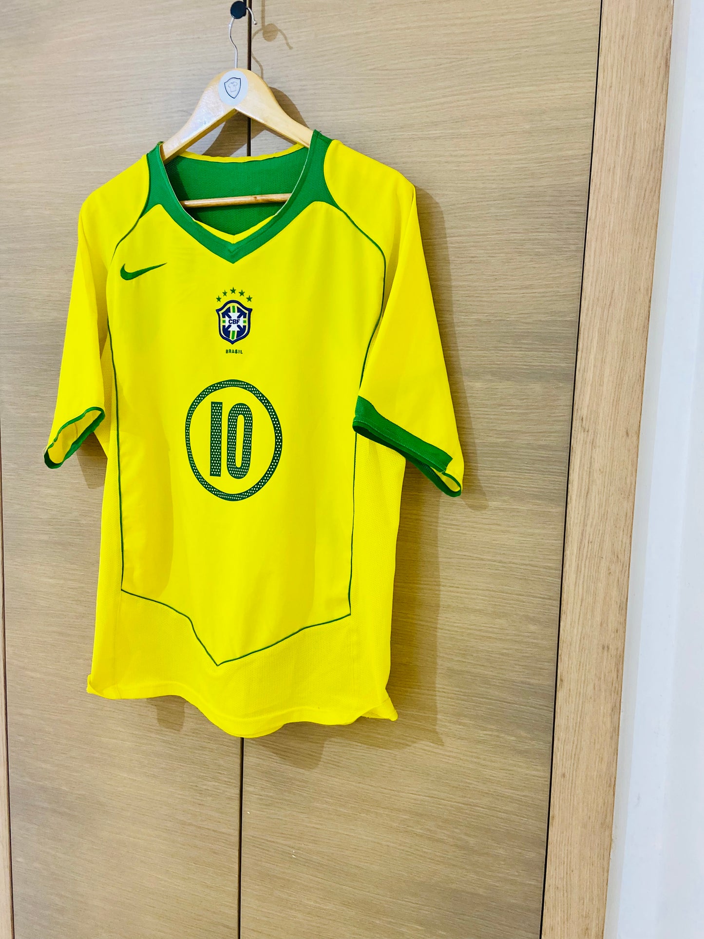 Brazil 2004 Home Shirt Ronaldinho #10