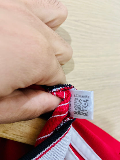 Manchester United 2016-17 Home shirt