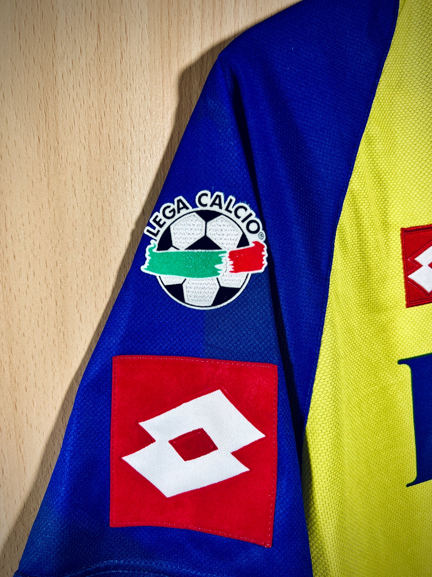 Chievo Verona 2003-04 Home Calcio Shirt PERROTTA #20