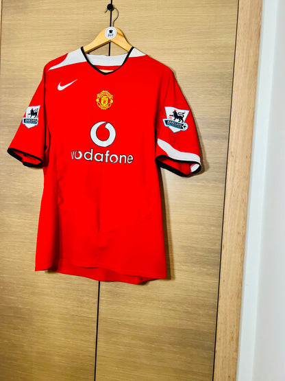 Manchester United 2004-06 Home PL Shirt Keane #16