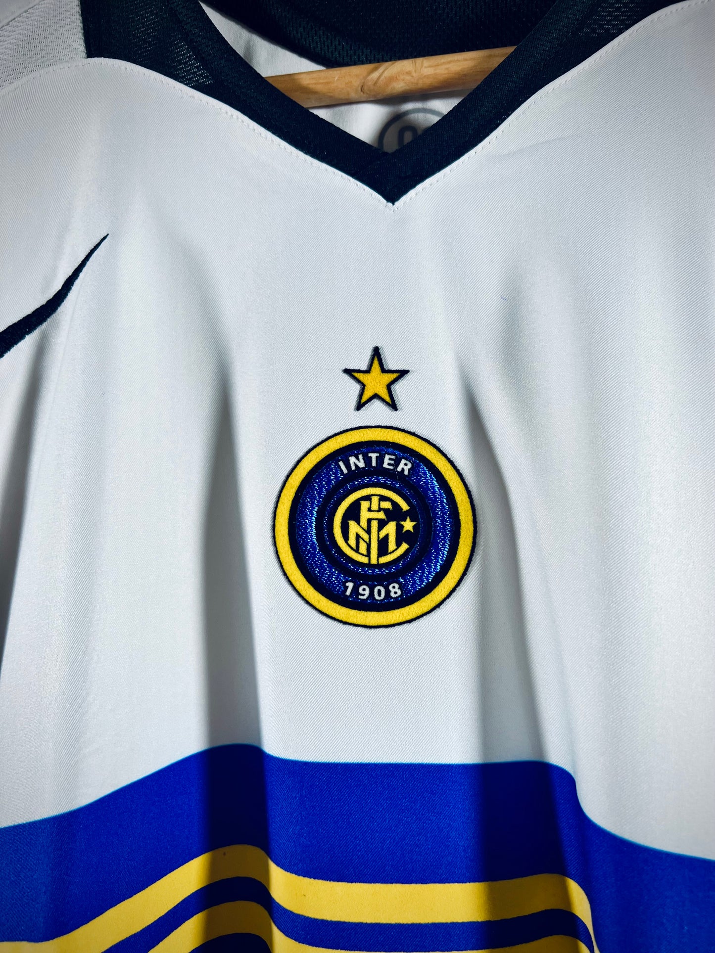 Inter Milan 2005-06 Away Calcio Shirt J. ZANETTI #4