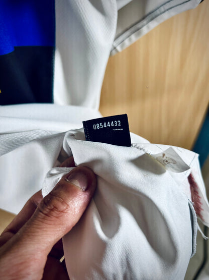 Inter Milan 2005-06 Away Calcio Shirt J. ZANETTI #4