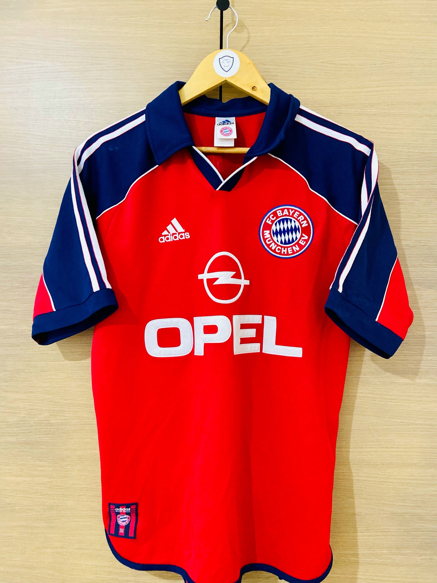 Bayern Munich 1999-01 Home Shirt Matthaus #10