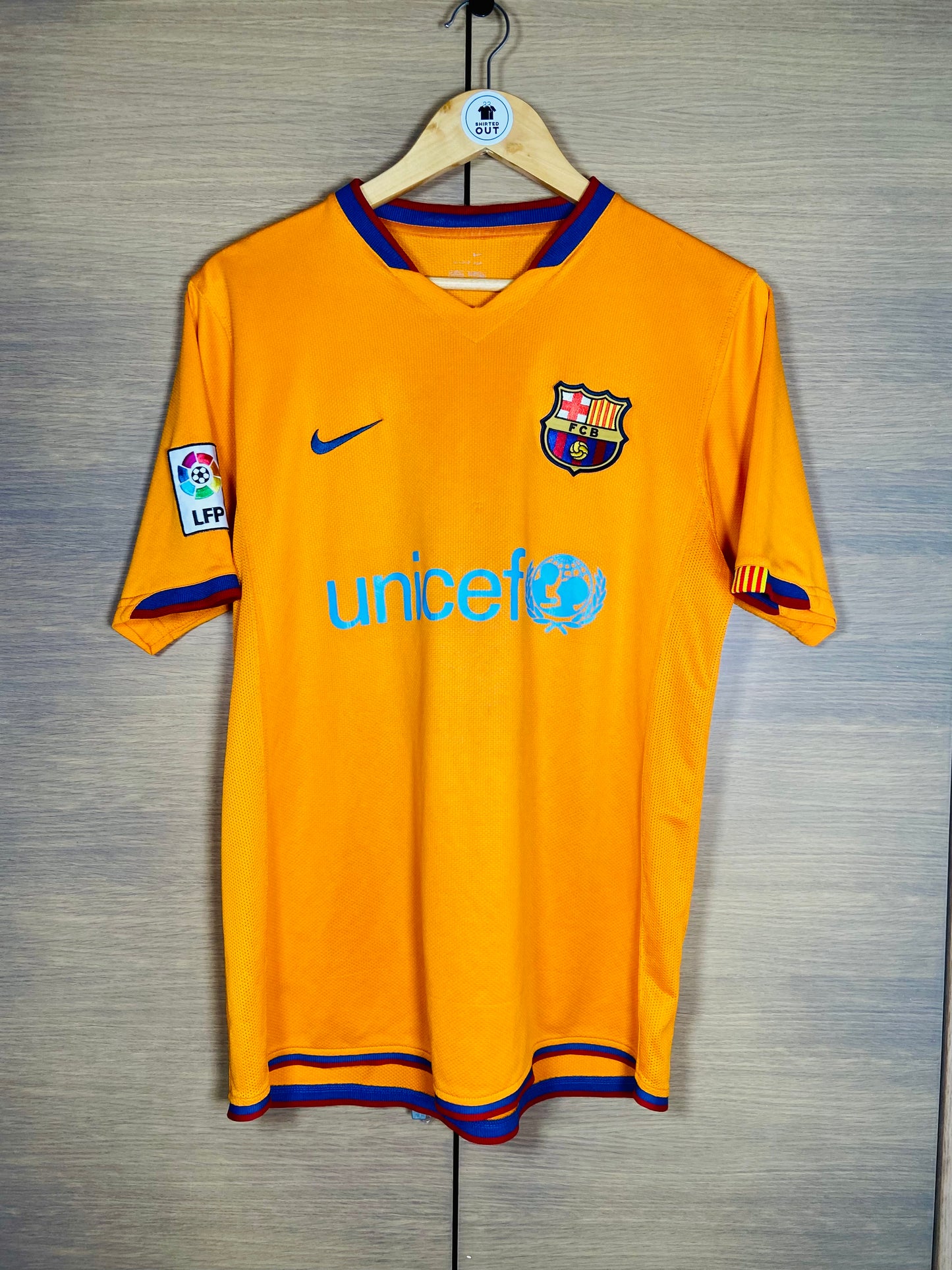 Barcelona 2006-08 Away Shirt Messi #19