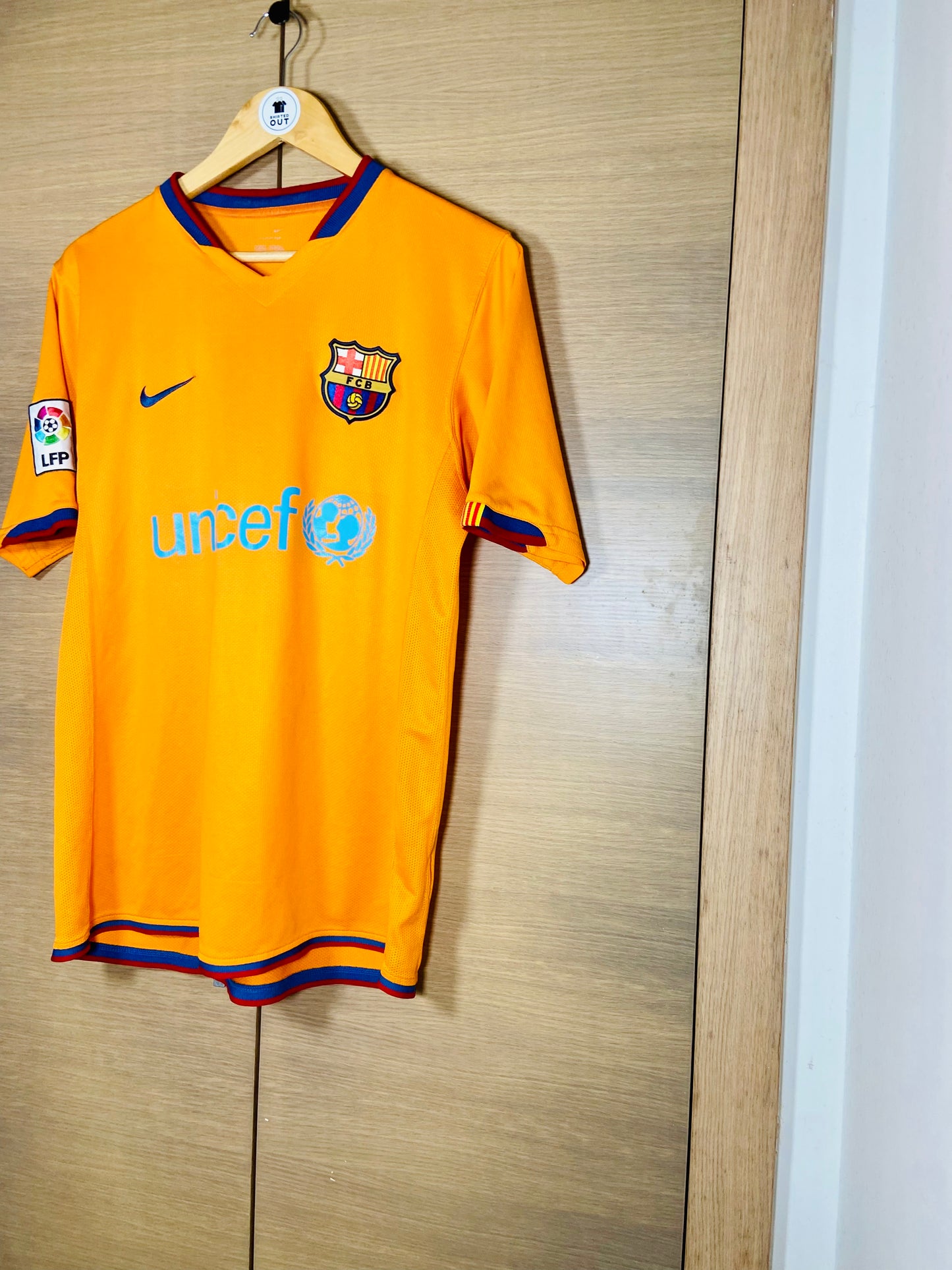 Barcelona 2006-08 Away Shirt Messi #19