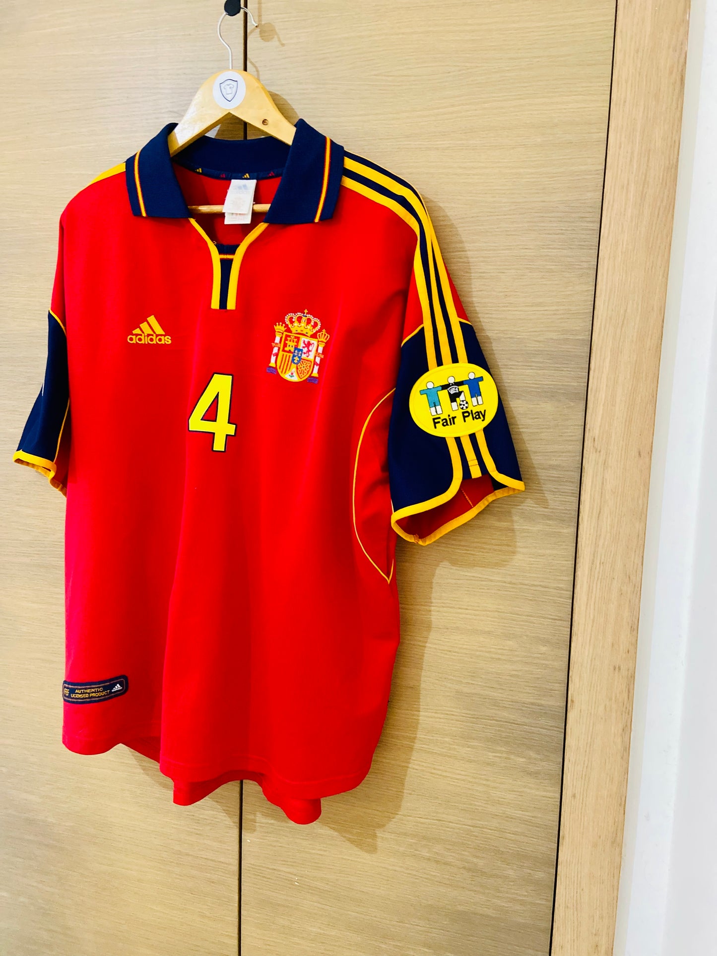 Spain 2000 Home Shirt Guardiola #4