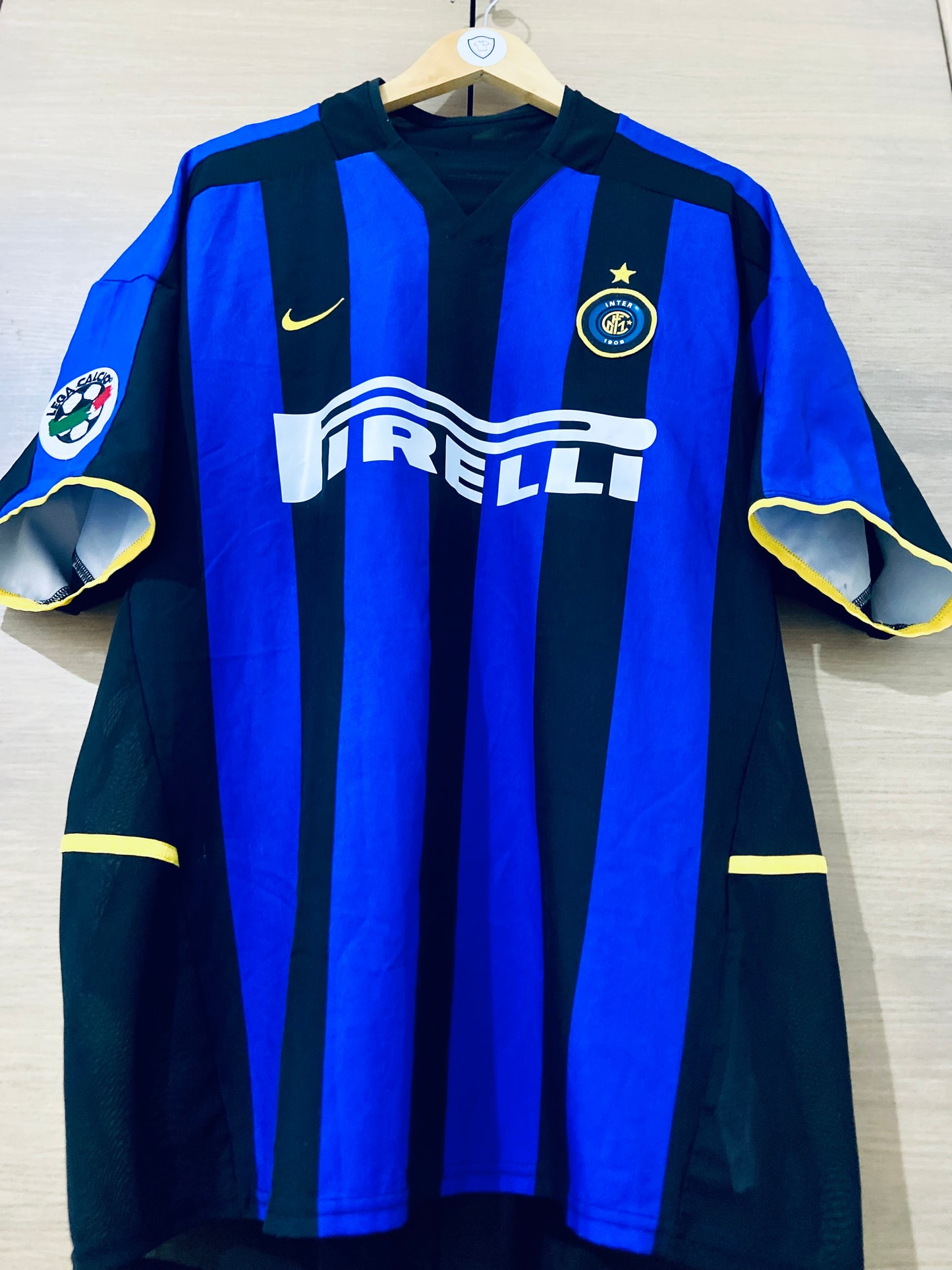 Inter Milan 2003-04 Home Calcio Shirt Batistuta #19