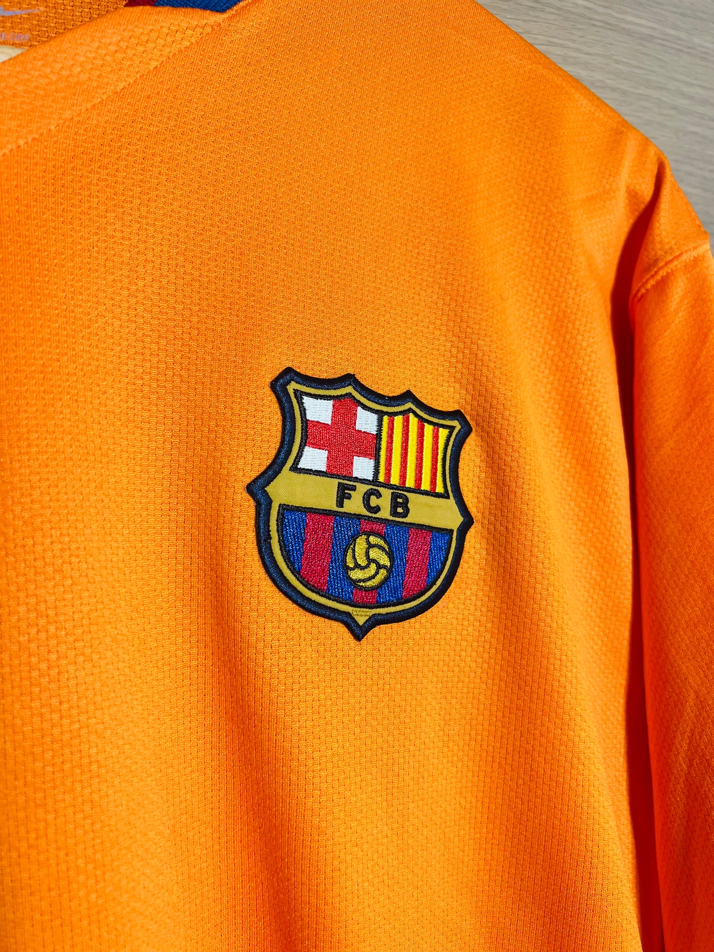 Barcelona 2006-08 Away Shirt Ronaldinho #10