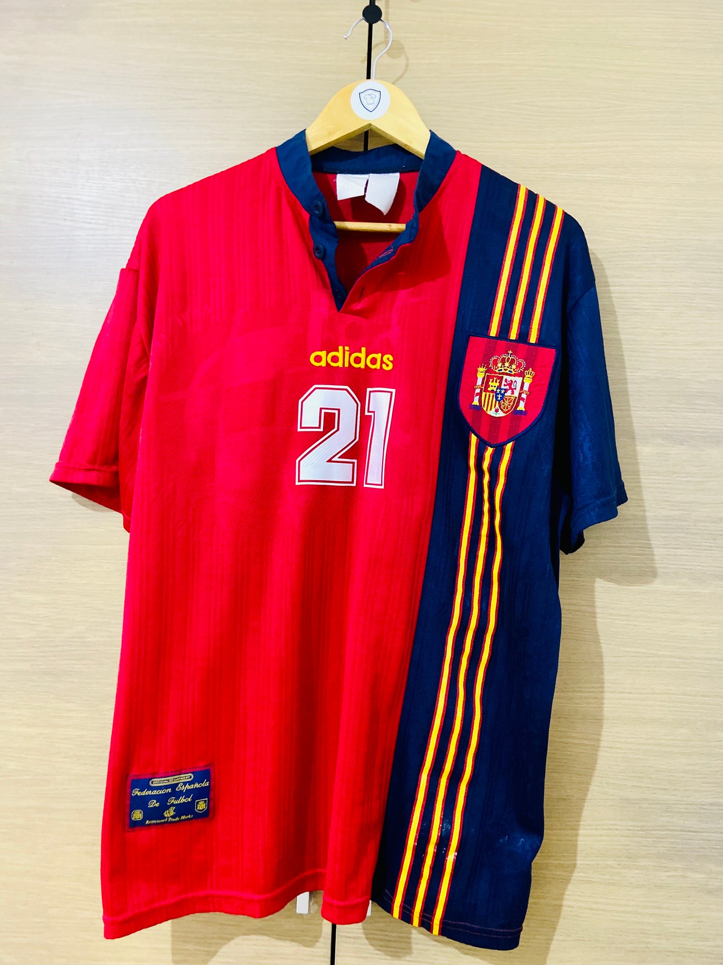 Spain 1996 Home Shirt Luis Enrique #21