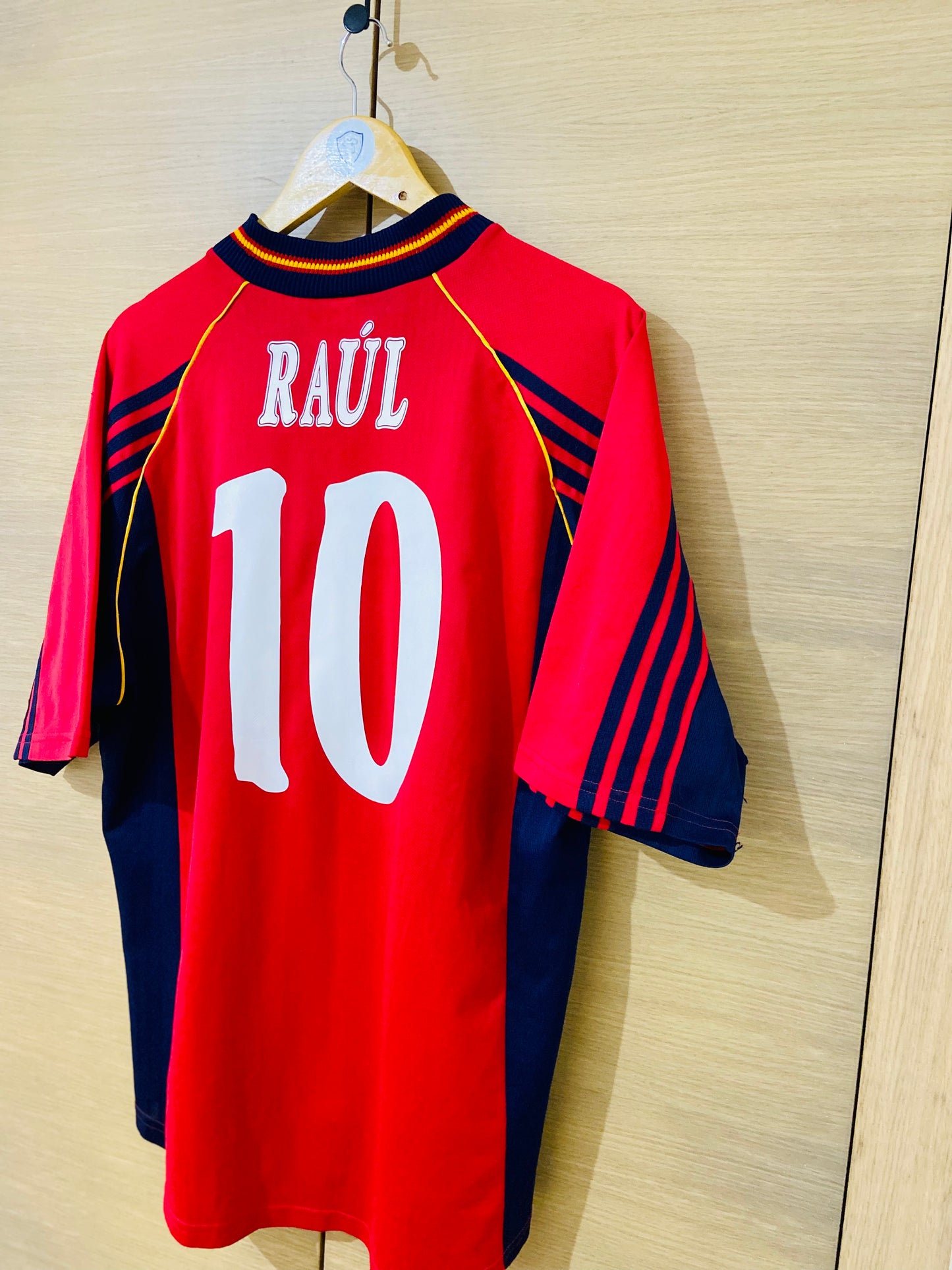 Spain 1998 Home Shirt Raul #10