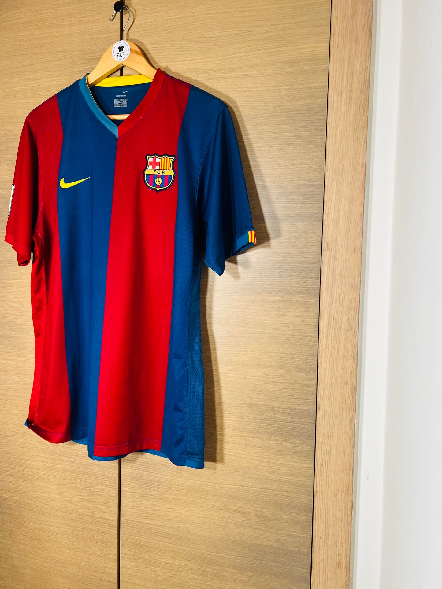 Barcelona 2006-07 Home Shirt Messi  #19 (sponsorless)