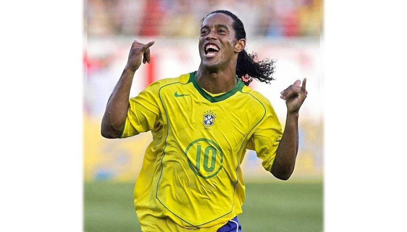 Brazil 2004 Home Shirt Ronaldinho #10